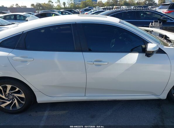 2HGFC2F74JH577226 2018 HONDA CIVIC White 