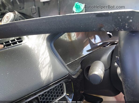 2HGFE2F52SH538550 2025 HONDA CIVIC Silver Rear seats view