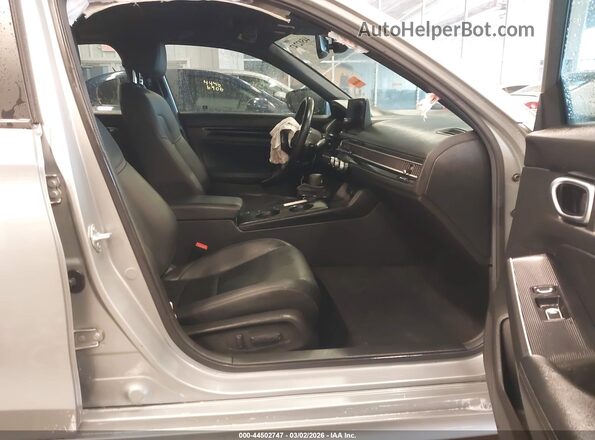 2HGFE4F84SH301578 2025 HONDA CIVIC Silver Widok wnętrza z przodu