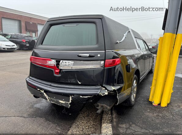 2LJMJ5LT2JBL00380 2018 LINCOLN MKT Black Tył prawy