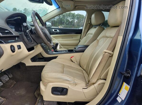 2LMHJ5AT1JBL01284 2018 LINCOLN MKT Blue Widok wnętrza z przodu