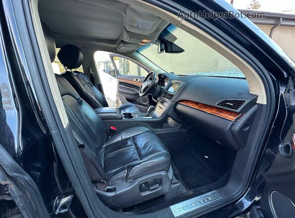 2LMHJ5AT5KBL03699 2019 LINCOLN MKT Black Դիմացի տեսք
