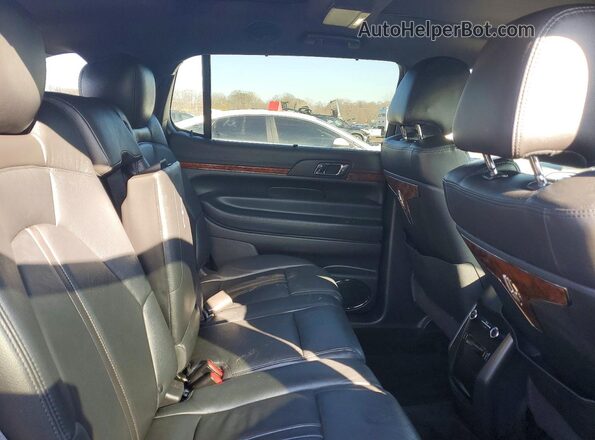 2LMHJ5NK9JBL02605 2018 LINCOLN MKT Black Widok tylnych siedzeń