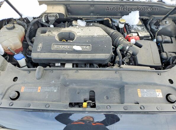 2LMPJ6J93KBL28090 2019 LINCOLN NAUTILUS Черный 