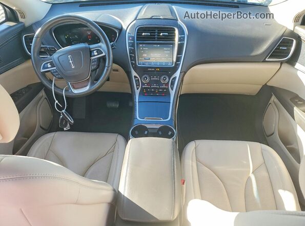 2LMPJ6K93KBL24815 2019 LINCOLN NAUTILUS White 