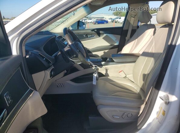 2LMPJ6K93KBL24815 2019 LINCOLN NAUTILUS White 