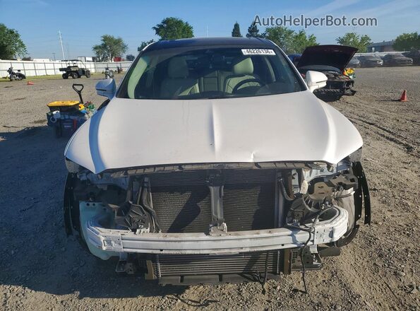 2LMPJ6K93KBL24815 2019 LINCOLN NAUTILUS White 