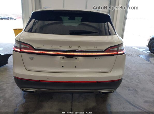 2LMPJ6K98KBL24437 2019 LINCOLN NAUTILUS White 