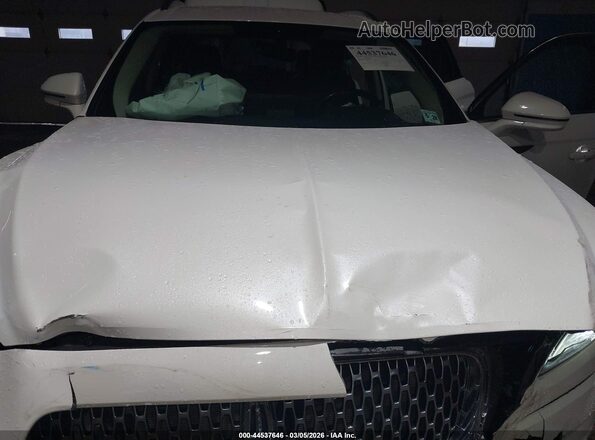2LMPJ8J98PBL00739 2023 LINCOLN NAUTILUS White Rear view