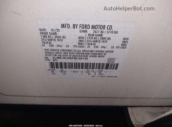 2LMPJ8J98PBL00739 2023 LINCOLN NAUTILUS White Engine compartment view