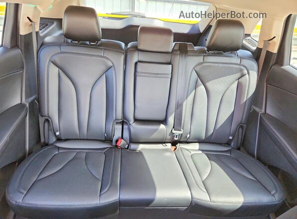 2LMPJ8K90NBL13402 2022 LINCOLN NAUTILUS Black Widok tylnych siedzeń