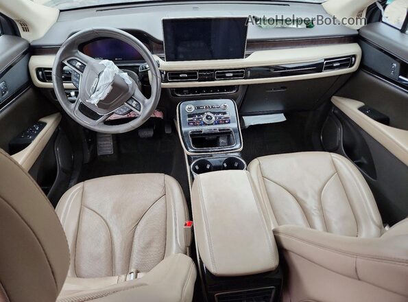 2LMPJ8K9XNBL02309 2022 LINCOLN NAUTILUS Brown Widok deski rozdzielczej