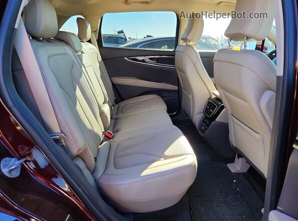 2LMPJ8KP4PBL22685 2023 LINCOLN NAUTILUS Burgundy Rear interior view