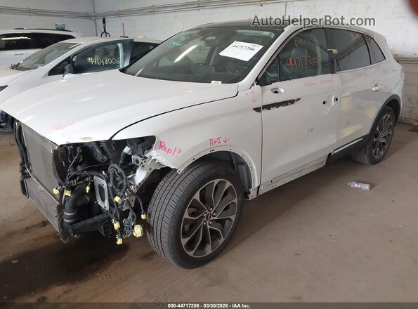 2LMPJ8KP5MBL01176 2021 LINCOLN NAUTILUS Black Vista tres cuartos delantera izquierda