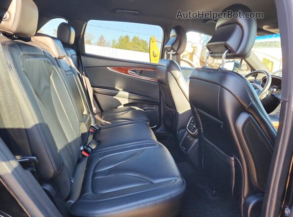 2LMPJ8KR3JBL11511 2018 LINCOLN MKX Black Widok wnętrza z tyłu