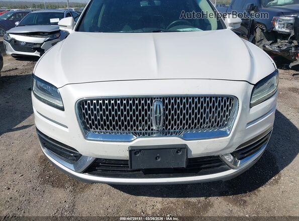 2LMPJ8LP2KBL31375 2019 LINCOLN NAUTILUS White ხელსაწყოთა პანელის ხედი