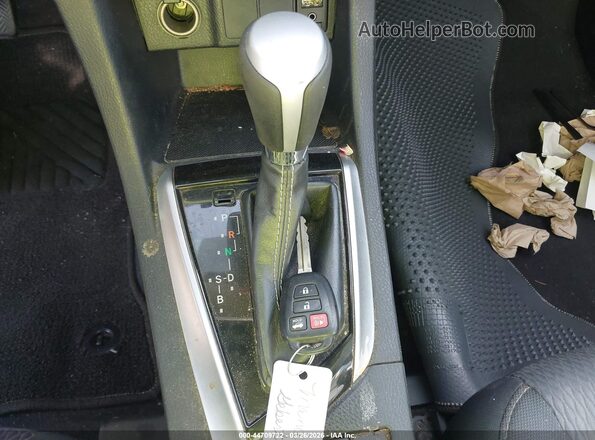 2T1BURHE2JC123615 2018 TOYOTA LL White Вид панелі приладів