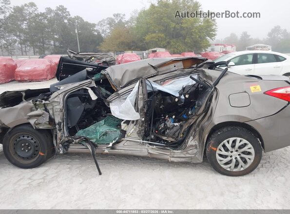 2T1BURHE4JC110090 2018 TOYOTA LL Gray Widok z przodu