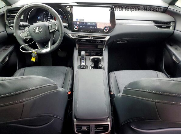 2T2BAMBA6SC063675 2025 LEXUS RX Silver Вид панелі приладів
