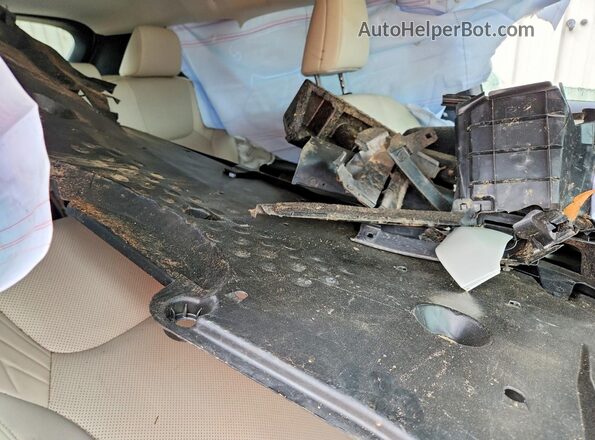 2T2BAMBA9RC050235 2024 LEXUS RX White Սալոնի հետևի տեսք