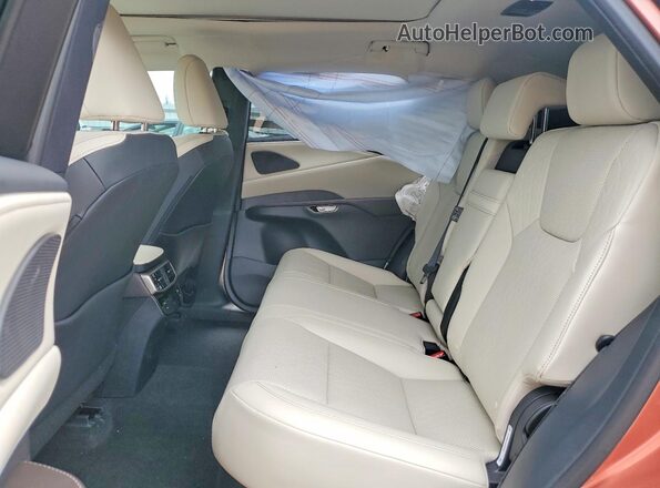 2T2BAMCA2TC132152 2026 LEXUS RX Brown Widok wnętrza z tyłu