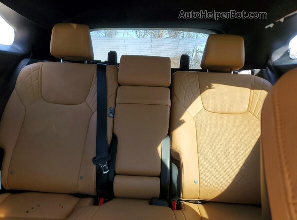 2T2BAMCA7RC069008 2024 LEXUS RX White უკანა სავარძლების ხედი