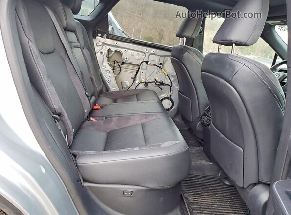 2T2BAMCA8PC021076 2023 LEXUS RX Silver Widok wnętrza z tyłu