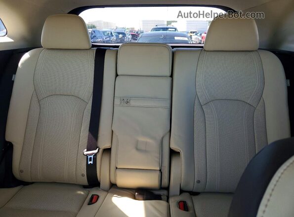 2T2BGMCA2JC026649 2018 LEXUS RX White Widok tylnych siedzeń