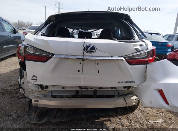 2T2BGMCA8JC028812 2018 LEXUS RX 450H White 