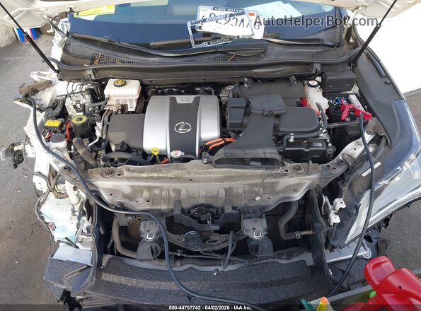2T2BGMCA9JC026518 2018 LEXUS RX 450H White Հետևի տեսք