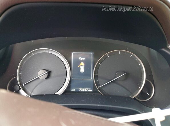 2T2BZMCA0JC150235 2018 LEXUS RC White Vista del cuadro de instrumentos