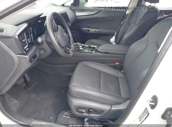 2T2GDCAZ0SC029519 2025 LEXUS NX 250 White Front interior view