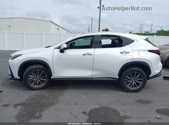 2T2GDCAZ0SC029519 2025 LEXUS NX 250 White 360 interior view