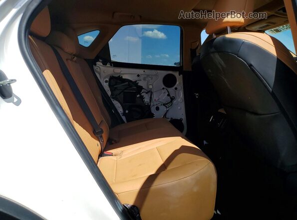 2T2GGCEZ1NC011570 2022 LEXUS NX White Вид задніх сидінь