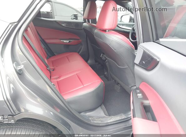 2T2GGCEZ1TC104022 2026 LEXUS NX 350 Gray Vista de la etiqueta del VIN