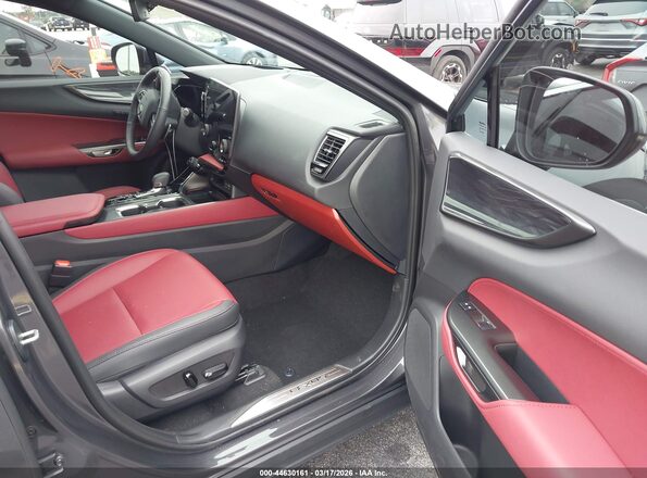2T2GGCEZ1TC104022 2026 LEXUS NX 350 Gray Vista interior delantera