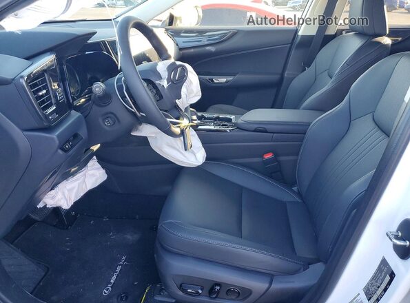 2T2GGCEZXTC107999 2026 LEXUS NX White Вид салону спереду
