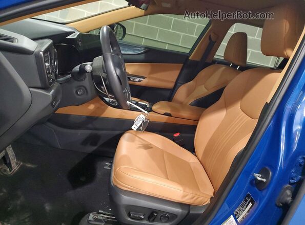 2T2GKCEZ1RC026283 2024 LEXUS NX Blue წინა სალონის ხედი