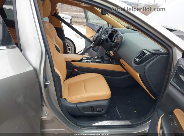 2T2GKCEZ2RC022470 2024 LEXUS NX 350H Желто-коричневый Вид салона спереди