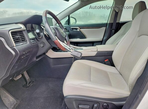 2T2HZMAA9LC180818 2020 LEXUS RX White Front interior view