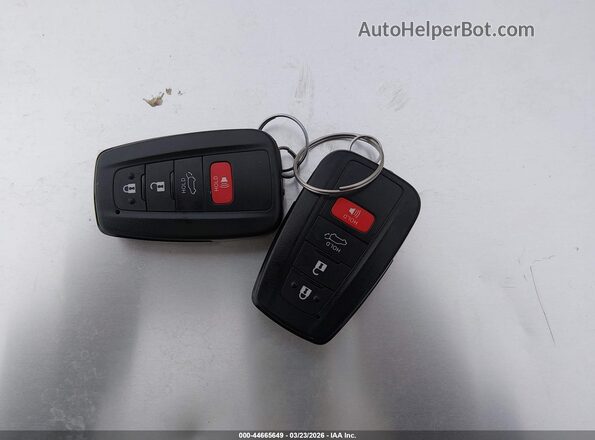 2T3A1RFV4SW539535 2025 TOYOTA LE Серебряный Вид панели приборов
