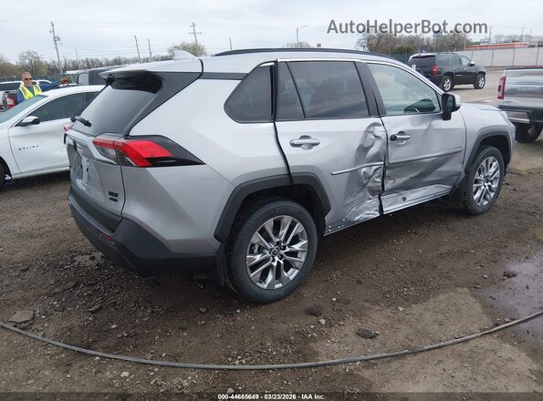 2T3A1RFV4SW539535 2025 TOYOTA LE Серебряный Задняя правая четверть