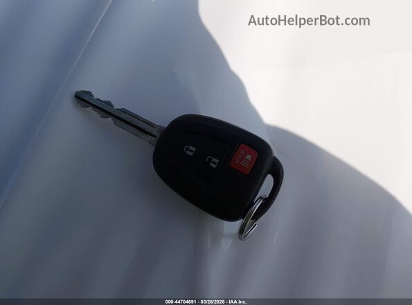 2T3BFREV2HW598129 2017 TOYOTA LE Gray Widok deski rozdzielczej