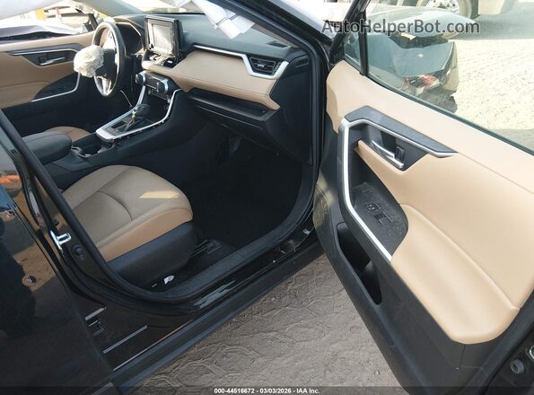 2T3C1RFV4MW122766 2021 TOYOTA LE Black Widok wnętrza z przodu