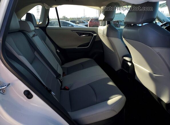 2T3D6RFV4MW021247 2021 TOYOTA LIMITED White უკანა სავარძლების ხედი
