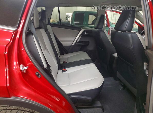 2T3DFREV0HW601912 2017 TOYOTA LIMITED Red Vista interior trasera