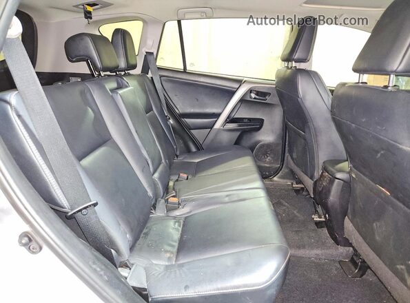2T3DFREV2HW687336 2017 TOYOTA LIMITED Silver Вид задньої частини салону