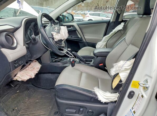 2T3DFREV4HW557977 2017 TOYOTA LIMITED White Вид салону спереду