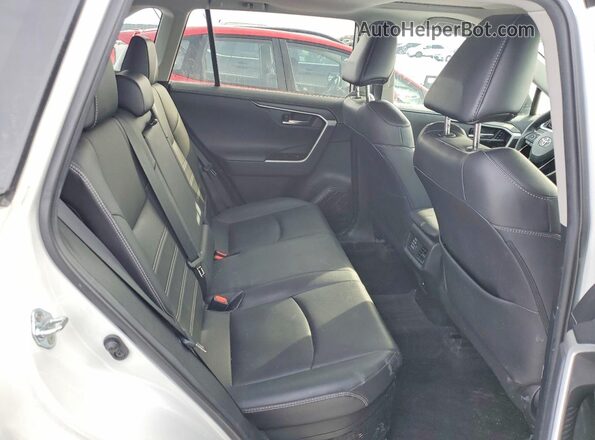 2T3DWRFV2MW114445 2021 TOYOTA LIMITED White უკანა სალონის ხედი