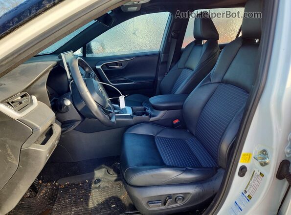 2T3E6RFV0MW015112 2021 TOYOTA RAV4 White Вид салону спереду